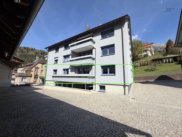 Haus im Haus- 6,5 Zimmer Wohnung in zentraler Lage – Ansicht