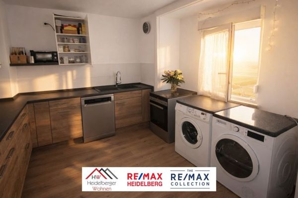 Occasione unica: 4MFH + commerciale da ristrutturare, 312m² di superficie totale e 1.104m² di terreno a Mosbach