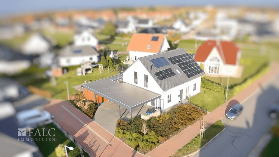 ***Exklusives Einfamilienhaus mit gehobener Ausstattung*** – Südansicht