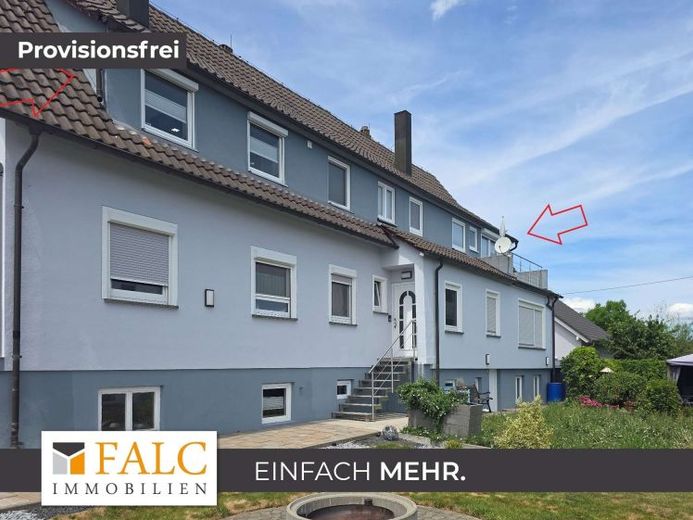 Außergewöhnlich großzügige Dachgeschosswohnung – Foto 1