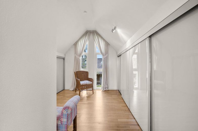 Schönes Einfamilienhaus in idealer Lage – OG Ankleide
