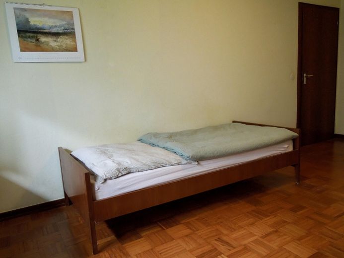 Bungalow im Grünen - provisionsfrei – Blick zur Tür