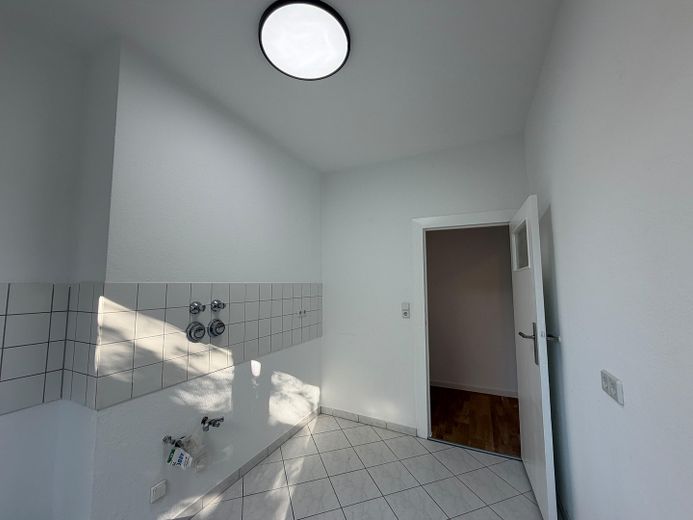 Frisch sanierte, bezugsfreie 3-Zimmer-Wohnung mit Eichenparkett in ruhiger Lage Prenzlauer Berg – Küche