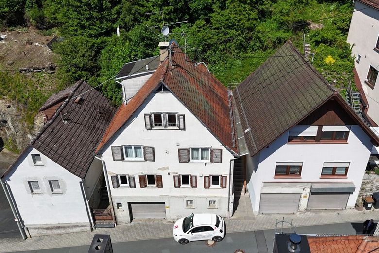 Ihr Deal: 3 Häuschen, 3 Garagen, bis zu 5 WE, davon nur 2 vermietet. HEIZUNG IST NEU! – Ansicht von oben