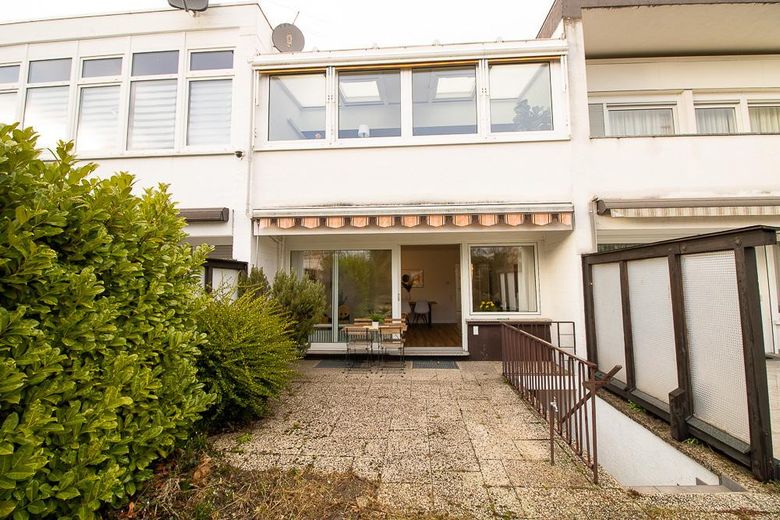 Terrasse und Wintergarten