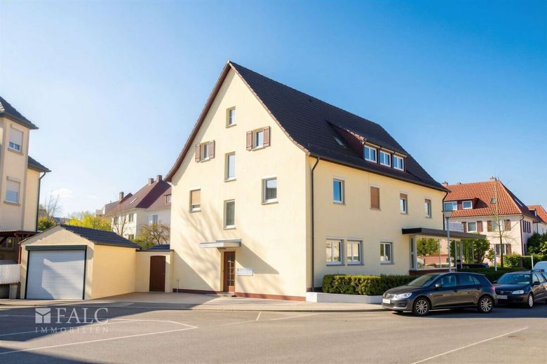 Ihr Rückzugsort im Grünen - 3-Zimmerwohnung mit Gartenanteil – Außenansicht - KI