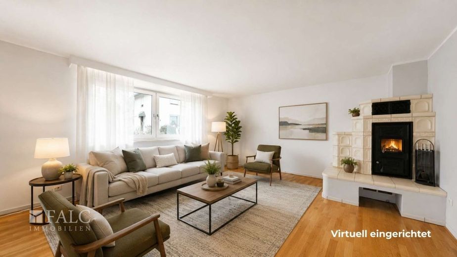 Freistehendes Familienhaus mit Wintergarten, drei Garagen und viel Platz – Wohnzimmer