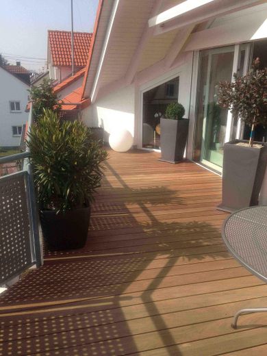Gepflegte 3 1/2-Zimmer-DG-Wohnung mit gehobener Ausstattung und EBK in Rutesheim - provisionsfrei! – Dachterrasse