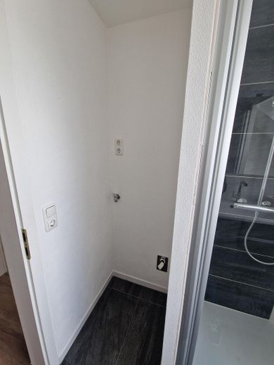 Attic apartment with south-facing balcony – Platz für Waschmaschine 