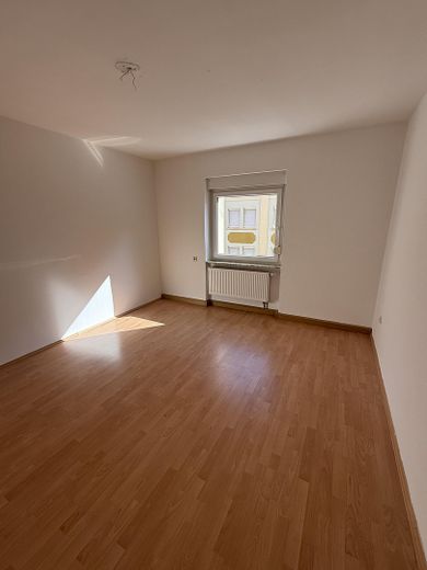 4-Zimmer-Wohnung mit 2 Balkonen in zentraler Lage von Schweinfurt – Schlafzimmer 3