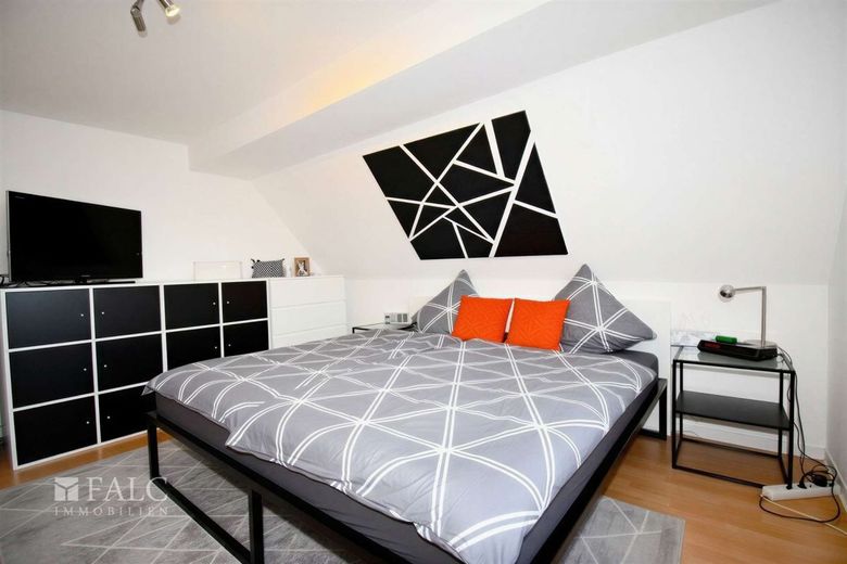 Haus incl. Pferdestall bzw. 2.Baufenster – Schlafzimmer (KI generiert)