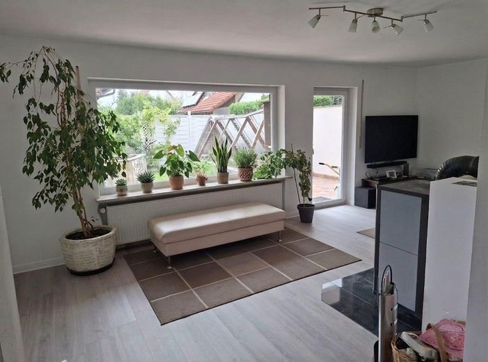 DHH Königsbrunn – Wohnzimmer