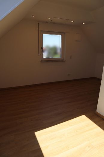 Einfamilienhaus mit kleinem Garten und Garage in Heuchlingen – Foto 18