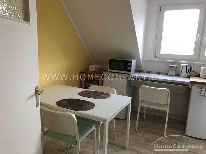Bel appartamento di 2 locali, 4° piano, arredato, vicino all'università. – 899ec36d14fb04d2362fb7cc3a7c5a12f6475363.jpg
