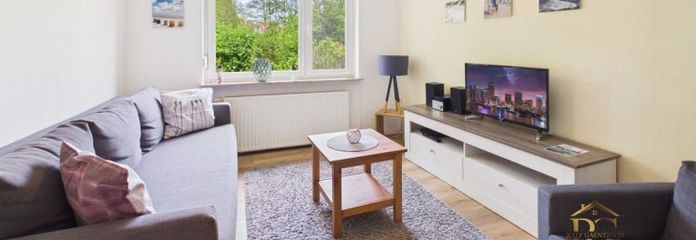 Charmante maison individuelle avec appartement de vacances moderne séparé à Neuhaus (Oste), à proximité de la mer du Nord – appartement de vacances immédiatement louable = source de revenus mensuels