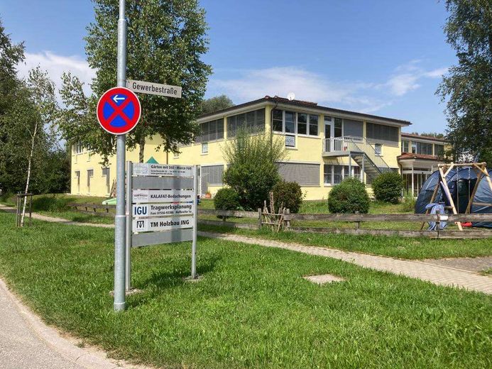 Gewerbefläche / Büro in Uhldingen-Mühlhofen – Von der Straße aus