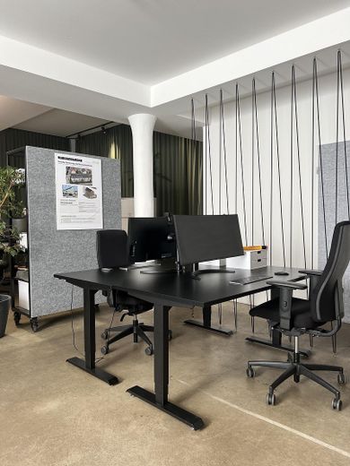 Coworkingwerkplek nabij Goetheplatz – vast bureau, all-inclusive vanaf 450 € – freie Arbeitsplätze