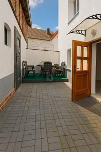 FAMILIENFREUNDLICH, SANIERT UND MIT STIL