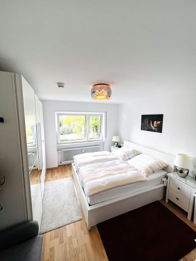 3,5-Zimmer Wohnung (1. Stock) mit Garten u. Garage - Mannheim-Vogelstang – Schlafzimmer 1
