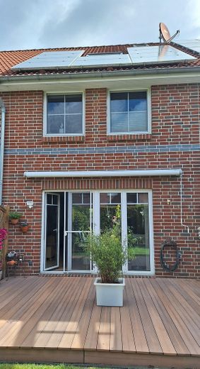 Energieeffizentes Mittelreihenhaus – Rückseite des Hauses