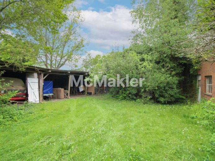 Voll erschlossenes Grundstück in Kaköhl mit Altbestand – Foto 1