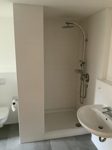 Exklusive Maisonette mit Dachterrasse – Bad