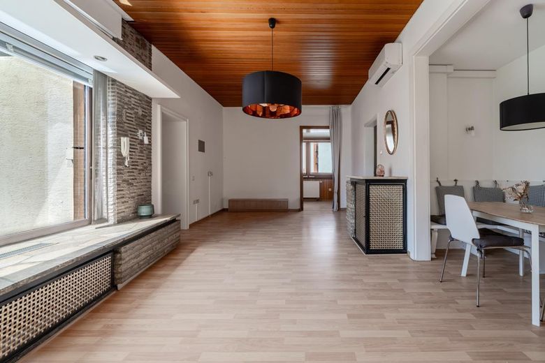 Wohn-Essbereich vor Renovierun