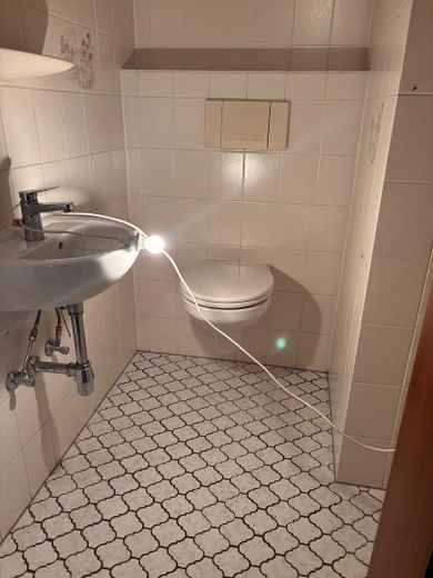 3 Zimmer Wohnung in zentraler Lage – Gäste-WC