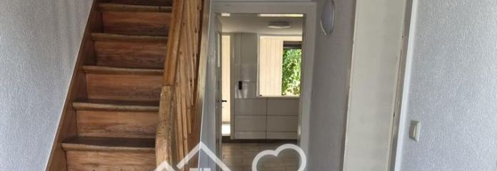 Viel Platz für ein gutes Leben in diesem freistehenden Einfamilienhaus mit Garten + Einliegerwohnung