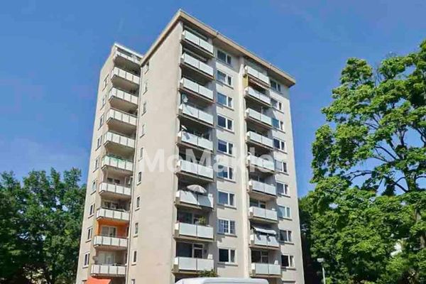 Hoch über Offenbach: Stilvolle 3-Zimmer-Wohnung mit Balkon und Skyline-Panorama