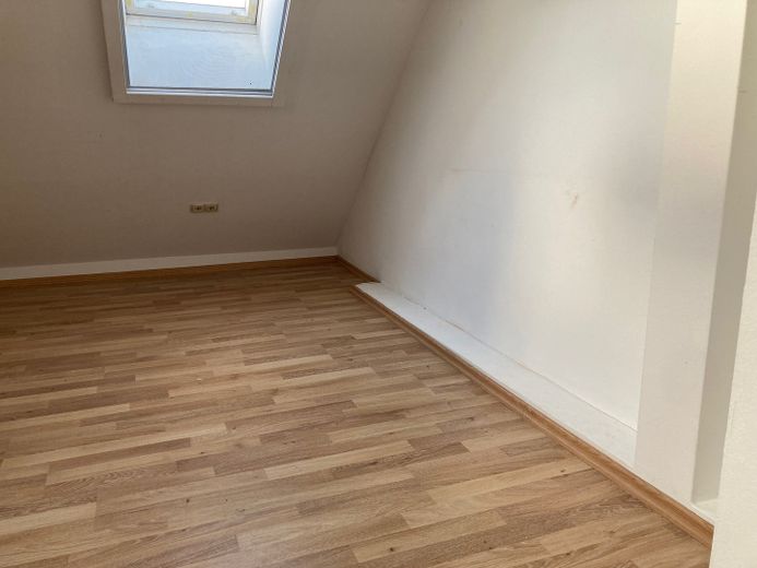 Loftfeeling auf 2 Ebenen, außergewöhliche & lichtdurchflutete Galeriewohnung – Foto 22