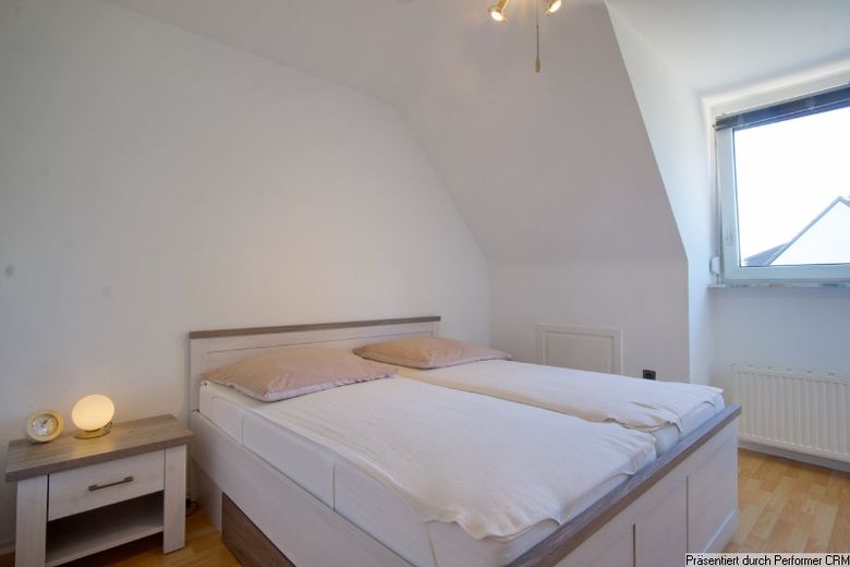 Möblierte 2-Zimmer-Wohnung mit großer Terrasse und sehr guten Parkmöglichkeiten, schöne ruhige Lage – fa550113e58275ae508ce02118f8a4dad2046ead.jpg