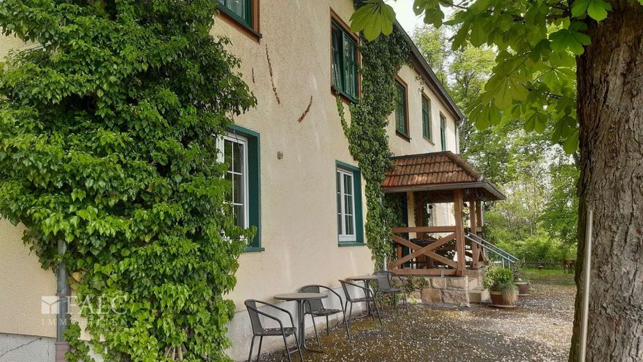 Gasthaus Düppel - Vielseitige Immobilie mit Appartments, Wohnungen und Panoramablick – Außenansicht