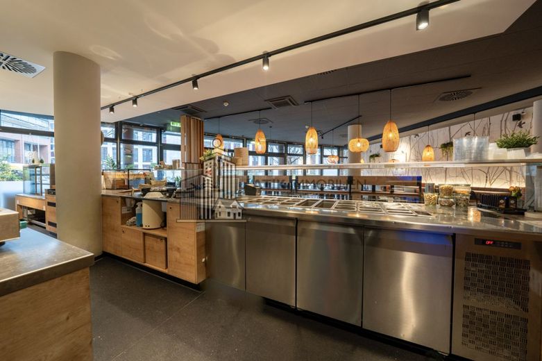 ATIK: Attraktive Gastronomiefläche im frequentierten Gesundheitszentrum – Innenansicht