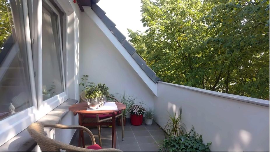Gemütliches möbliertes Appartement mit traumhafter Loggia – Loggia/Balkon