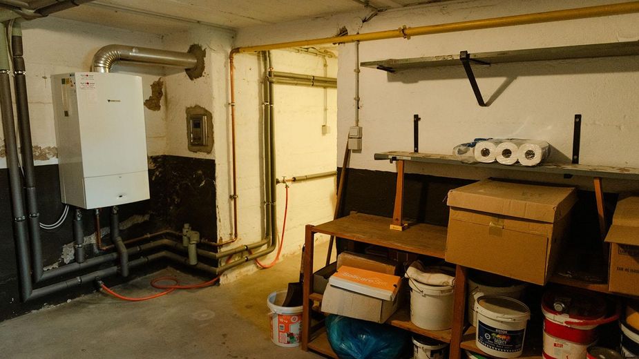 Teilunterkellert / Gasheizung