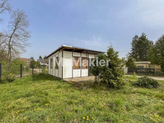 Kompaktes Grundstück mit gestaltungsbedürftigem Bungalow in beschaulicher Lage – Foto 1