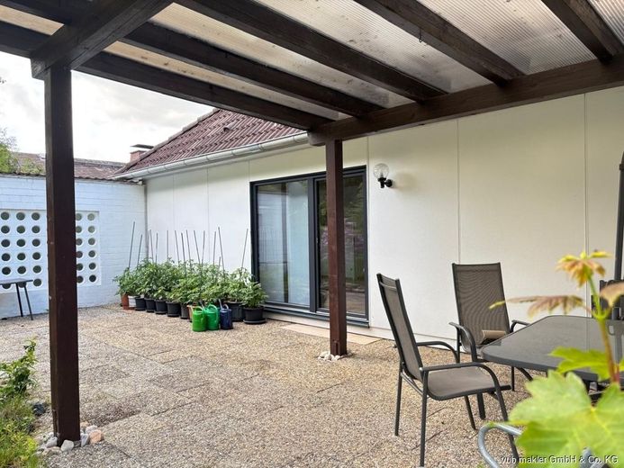 Modernisierter Bungalow mit Terrasse, Keller und großzügigem Grundstück in Förbau – VUB0002444-16