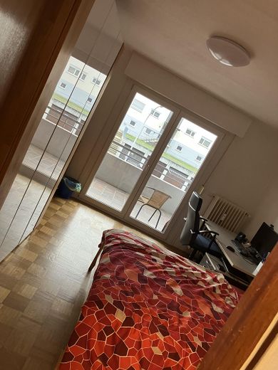 Appartamento di 3,5 locali a Esslingen St. Bernhardt da privato – Schlafzimmer