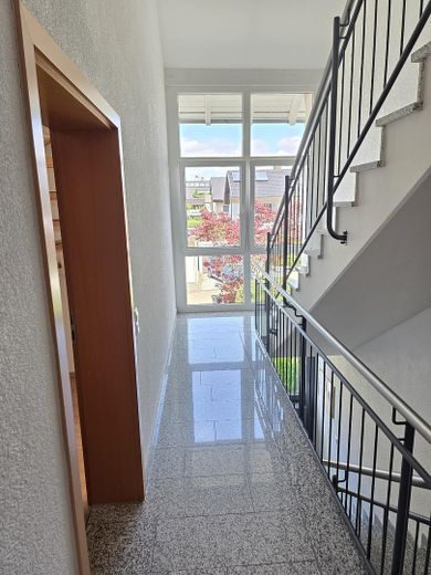 Moderne 4-5 Zimmer-Maisonette-Whng. in Filderstadt-Plattenhardt – Treppenhaus