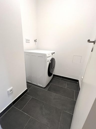 Möblierte 2-Zimmer-Wohnung in erster Reihe zum Main – Foto 6