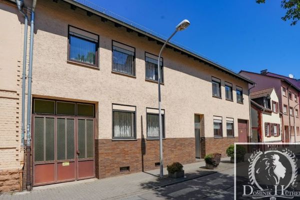 Wohnhaus mit Werkstatt, Lagerflächen, Innenhof und vielseitigem Nutzungspotenzial in Friesenheim