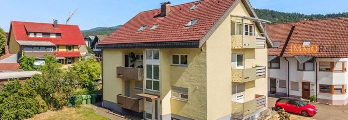 IMMORath.de - Helle 4-Zimmerwohnung mit Balkon
