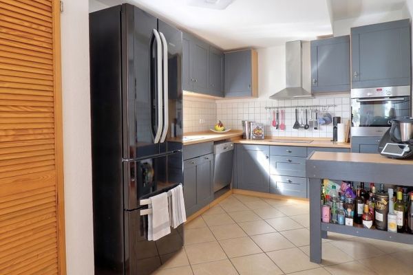 Ruhige 3-Zimmer-Wohnung im Erdgeschoss mit begrüntem Innenhof