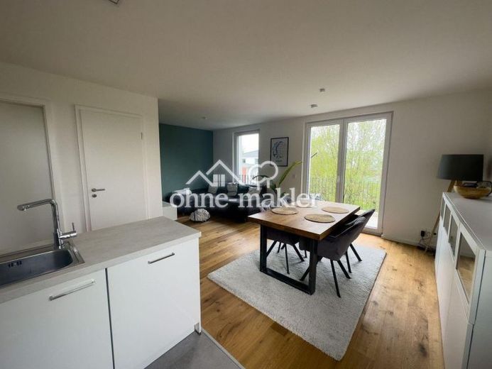 Liebevoll eingerichtete fantastische Wohnung – Foto 1