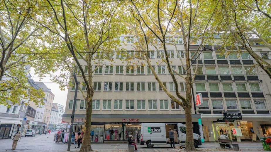 Value Add - Top gepflegtes Wohn- und Geschäftshaus als Baustein zur Rentenlücke – Straßenansicht