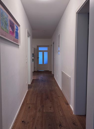 Einzigartige Gartenwohnung in München – Gang - Übersicht 4