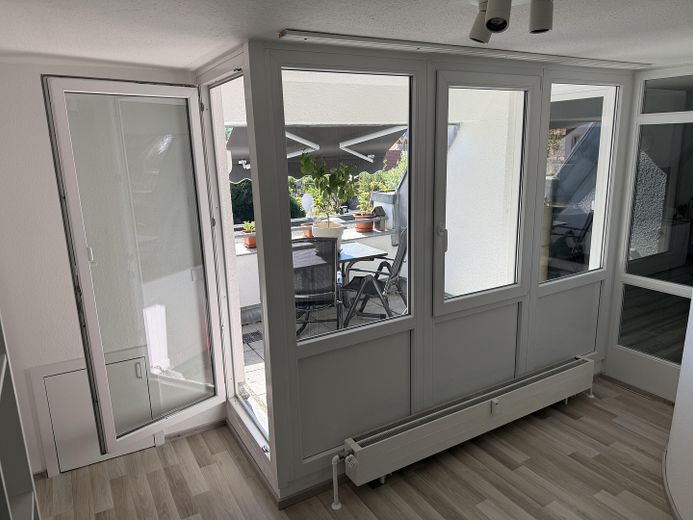 Senza provvigione: maisonette ristrutturata di 5 locali (125m²) – Zimmer mit Zugang Westbalkon