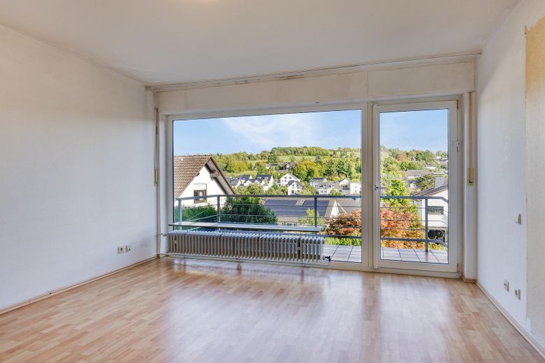 UG: Zimmer mit Terrassenzugang
