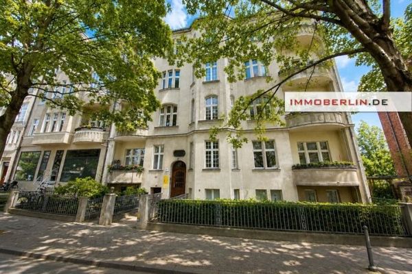 IMMOBERLIN.DE - लोकप्रिय स्थान पर शानदार पुराने भवन का अपार्टमेंट, धूपदार बालकनी और अधूरा अटारी ढांचा